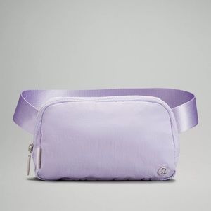 Lululemon Everywhere Belt Bag-
Extended Strap